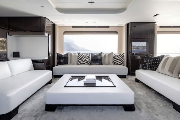 2020 Azimut Grande 32M
