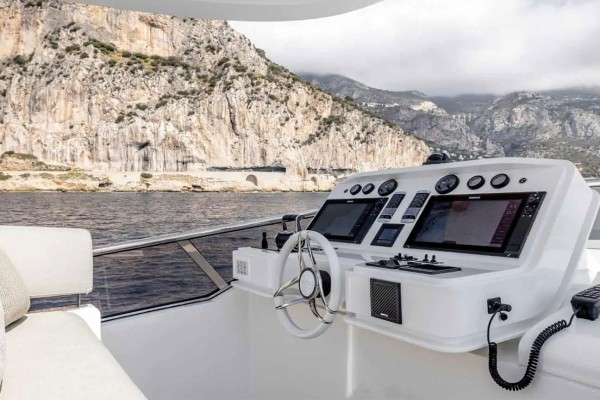 2020 Azimut Grande 32M