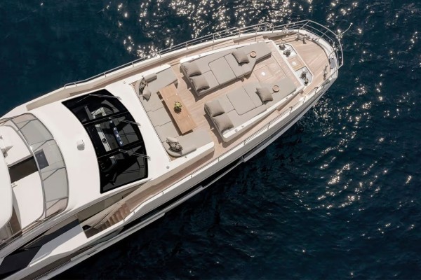 2020 Azimut Grande 32M