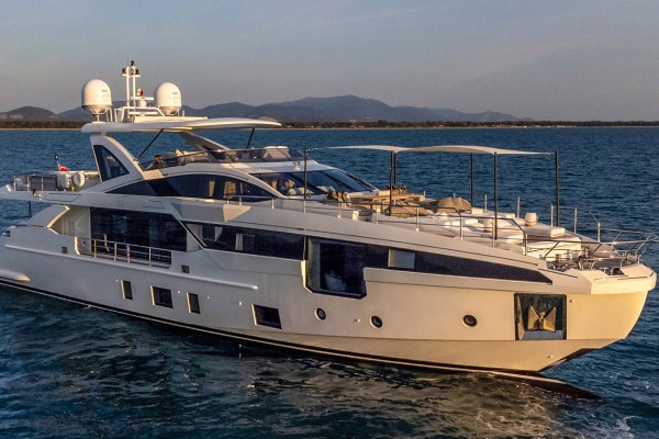 2020 Azimut Grande 32M