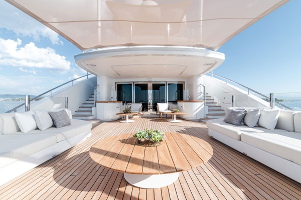 2012 Isa Yachts 50M
