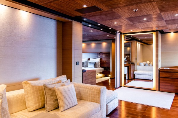 2012 Isa Yachts 50M