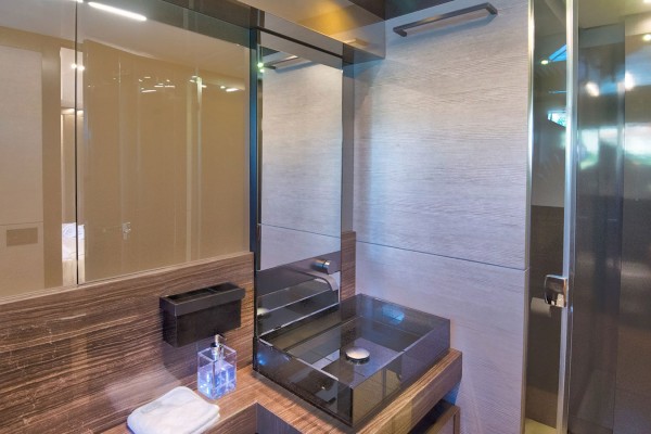 2019 Ferretti 920