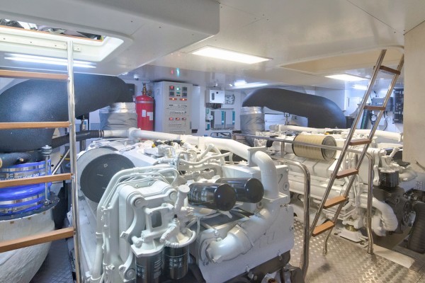2019 Ferretti 920