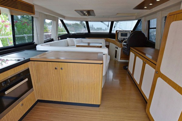 2015 Azimut Magellano 53