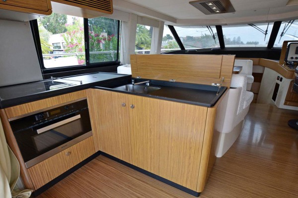 2015 Azimut Magellano 53