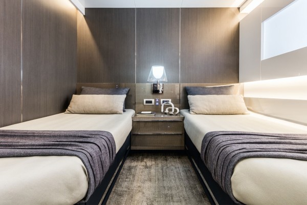 2015 Arcadia 85