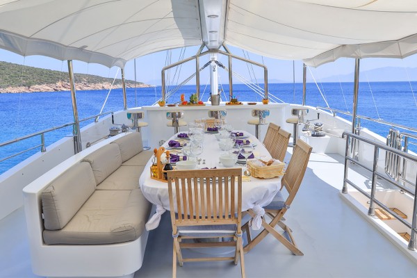 2013 Custom Motor Sailor 121