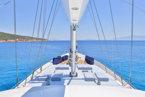 2013 Custom Motor Sailor 121