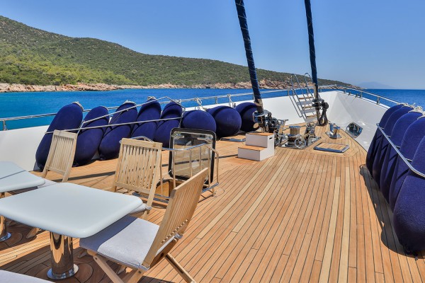 2013 Custom Motor Sailor 121