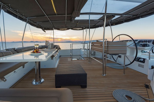 2014 Lagoon 560 S2