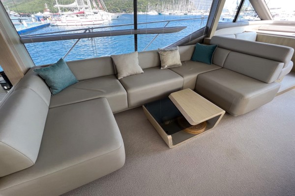2019 Princess F62