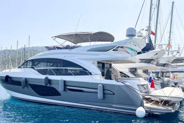 2019 Princess F62