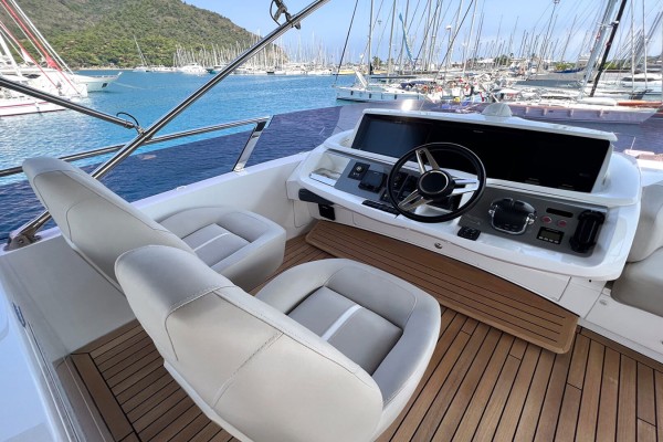 2019 Princess F62