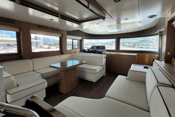 2022 Sirena 58