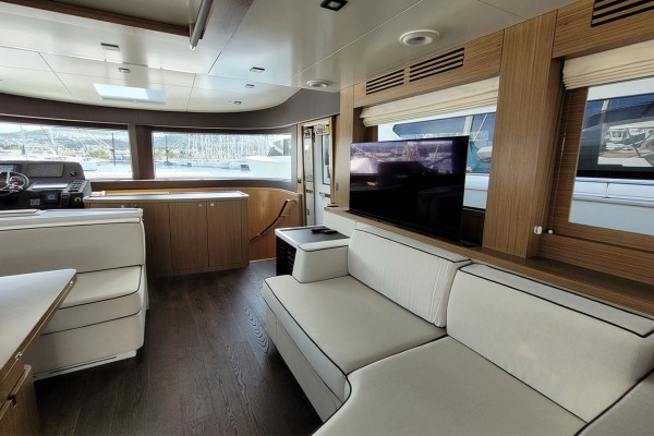 2022 Sirena 58