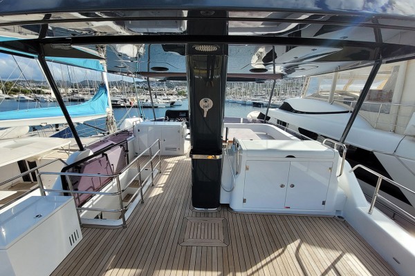 2022 Sirena 58