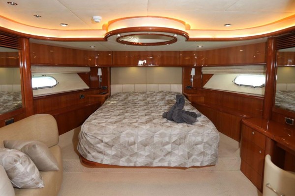 2006 Sunseeker 82 Yacht