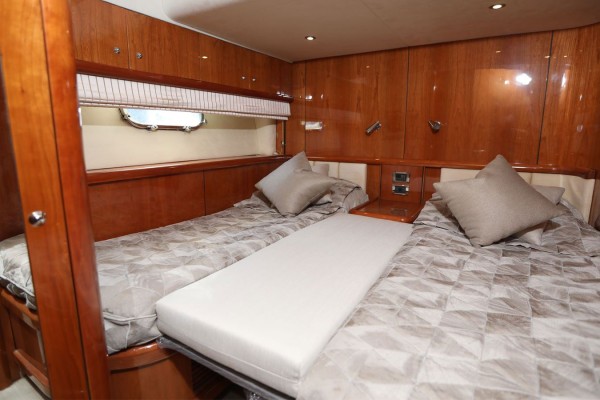 2006 Sunseeker 82 Yacht