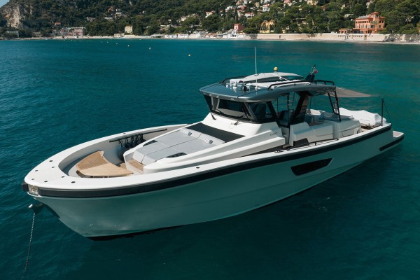 2019 Bluegame BG62