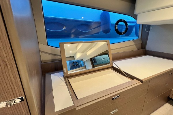2021 Princess F50
