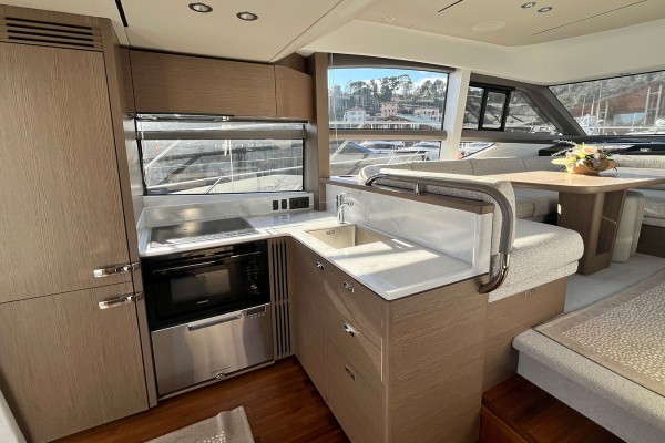 2021 Princess F50