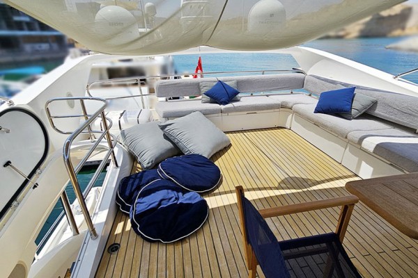 2009 Sunseeker Manhattan 70