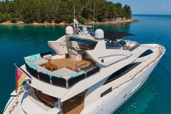 2004 Sunseeker 94 Yacht