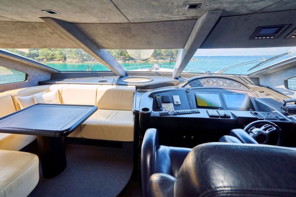 2004 Sunseeker 94 Yacht
