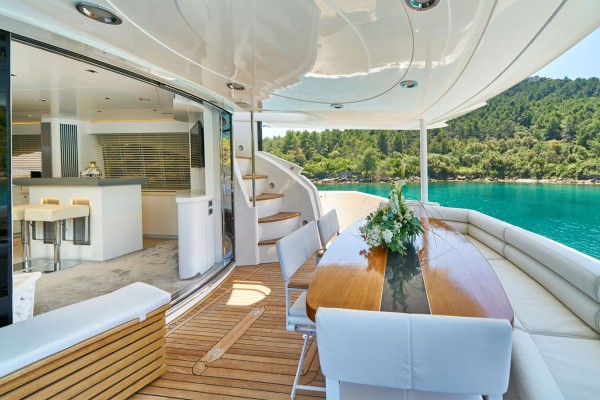 2004 Sunseeker 94 Yacht