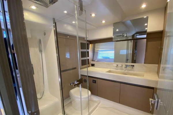 2019 Prestige 680