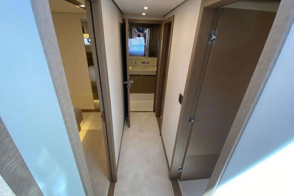 2019 Prestige 680