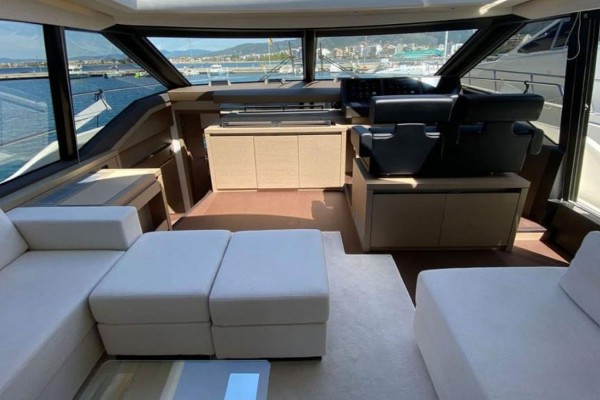 2019 Prestige 680