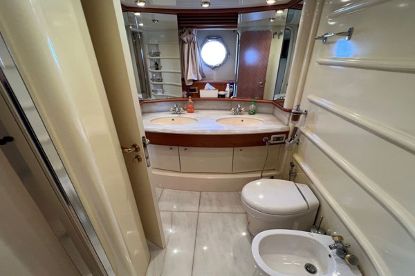 2008 Azimut 68 Evo