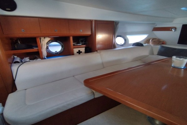 2011 Beneteau Flyer Gran Turismo 34