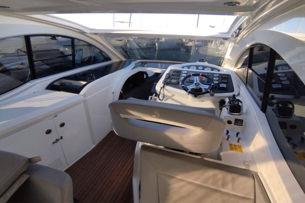 2011 Beneteau Flyer Gran Turismo 34