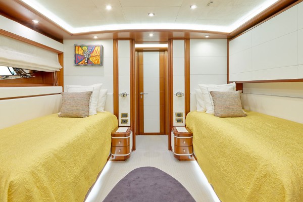 2005 CRN Yachts 128