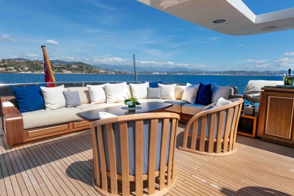 2008 Benetti Legend 85