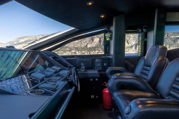 2013 Sunseeker 92 Yacht