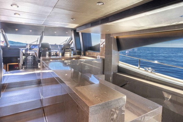 2013 Sunseeker 92 Yacht