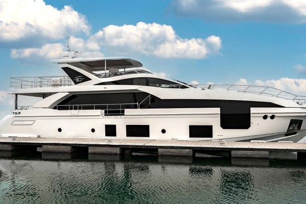 2018 Azimut Grande 27M