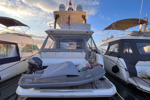 2021 Prestige 520 HT